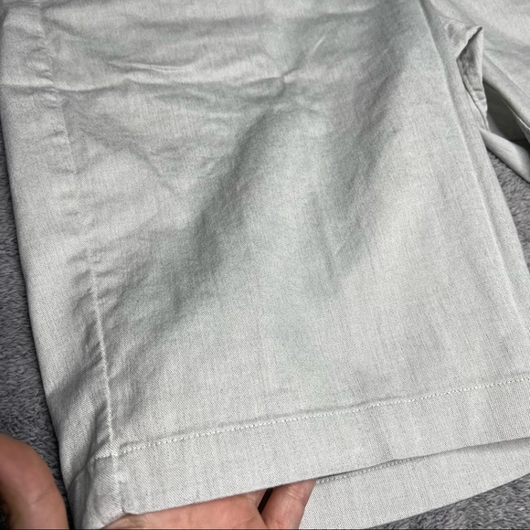 Lululemon Commission Relaxed Fit Short 11” Qwick Oxford Size 32 (White) - Picture 6 of 13